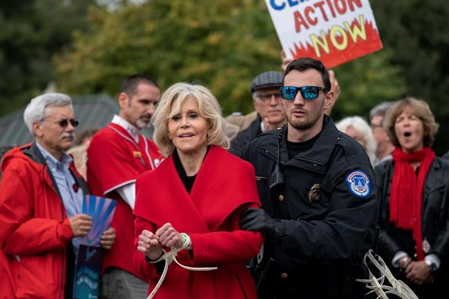 Jane Fonda spends night in jail after demonstration arrest | iNFOnews.ca