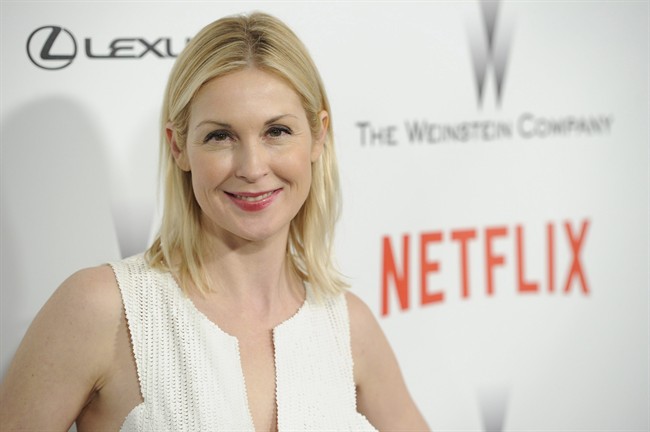 Judge halts order allowing actress Kelly Rutherford to bring her 2 children to US from Monaco | iNFOnews.ca CP33282696