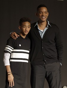 Razzies pick father-son duo Will and Jaden Smith as worst actors for 'After Earth' | iNFOnews.ca Razzies pick father-son duo Will and Jaden Smith as worst actors for 'After Earth' | iNFOnews.ca