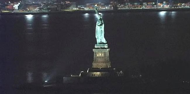 Lights out at Statue of Liberty for several hours | iNFOnews.ca Lights out at Statue of Liberty for several hours | iNFOnews.ca