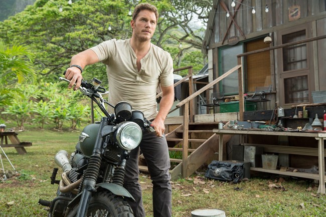 Film Review: Dinos and CGI run amok in 'Jurassic World'; lacks wit and suspense of original | iNFOnews.ca CP33426534