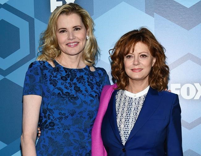 'Thelma & Louise' return! Davis, Sarandon reunite at Globes | iNFOnews.ca 'Thelma & Louise' return! Davis, Sarandon reunite at Globes | iNFOnews.ca