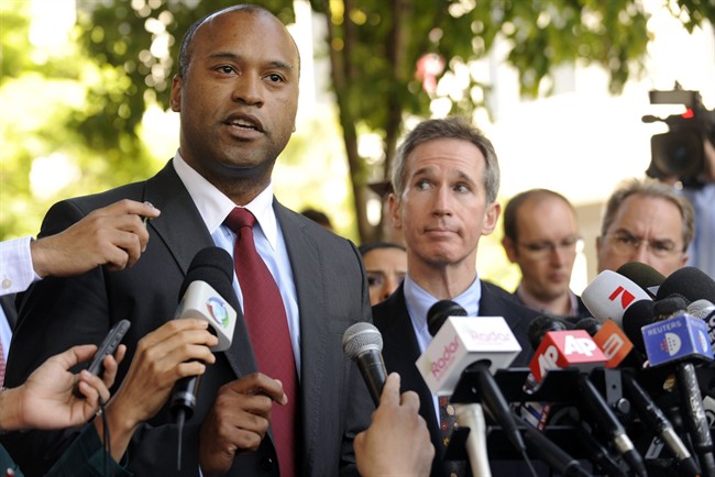 Prince's lawyer: Death a shock; singer led clean lifestyle | iNFOnews.ca CP37211330
