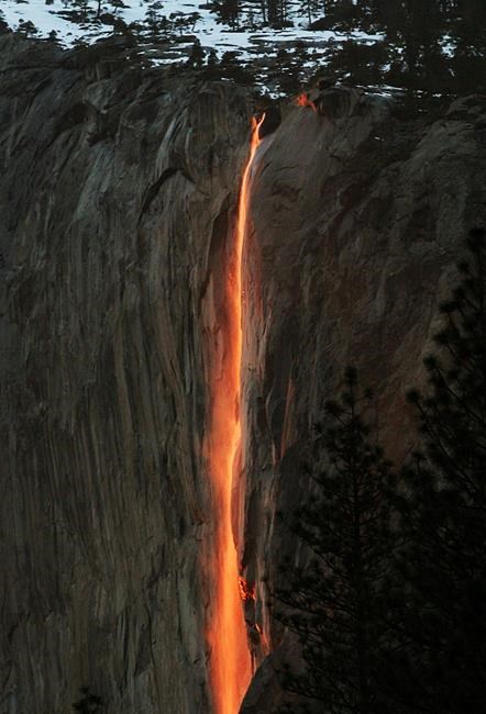 'Firefall' phenomenon wows visitors to Yosemite's El Capitan | iNFOnews.ca