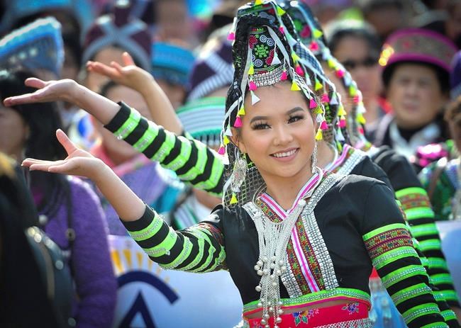 Hmong celebrate new year in California amid tighter security | iNFOnews.ca Hmong celebrate new year in California amid tighter security | iNFOnews.ca