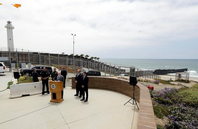 Sessions: Zero-tolerance policy may split families at border | iNFOnews.ca