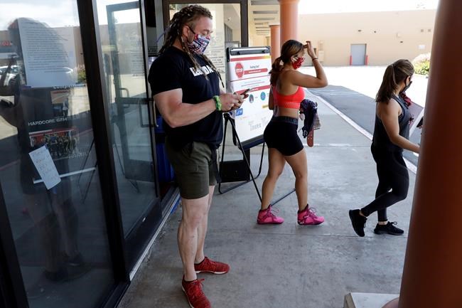After arrest, gym owner defies California again to reopen | iNFOnews.ca