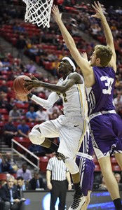 Haymon scores on four-play play in closing seconds, SFA beat VCU 77-75 in overtime | iNFOnews.ca Haymon scores on four-play play in closing seconds, SFA beat VCU 77-75 in overtime | iNFOnews.ca