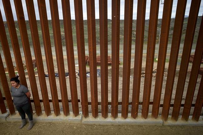New US-Mexico border barrier charts tricky course near homes | iNFOnews.ca New US-Mexico border barrier charts tricky course near homes | iNFOnews.ca