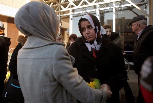 Islamophobia on rise in Canada, Muslim leader tells vigil in Victoria | iNFOnews.ca CP1180288838