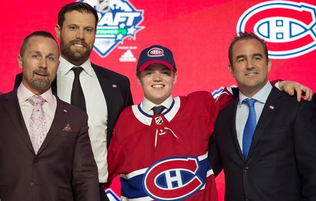 Canadiens take American winger Cole Caufield 15th overall at NHL draft | iNFOnews.ca CP2078544922