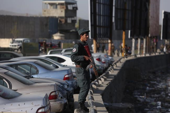 Afghan officials: Suicide bomber strikes in Kabul, killing 5 | iNFOnews.ca Afghan officials: Suicide bomber strikes in Kabul, killing 5 | iNFOnews.ca