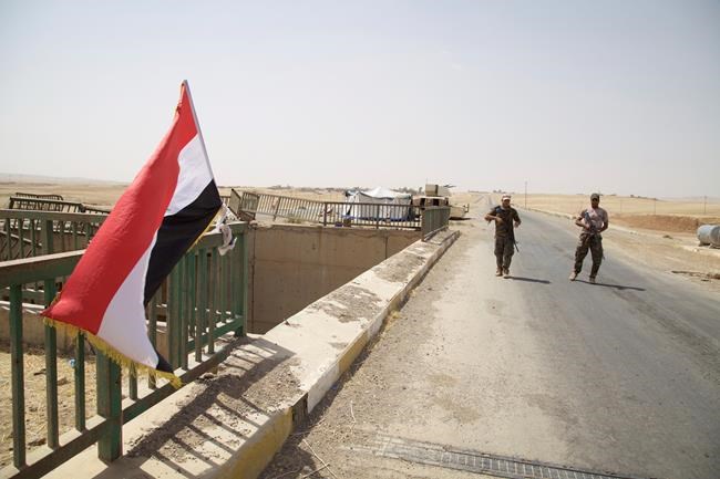 Thousands flee as Iraq steps up airstrikes on IS-held town | iNFOnews.ca