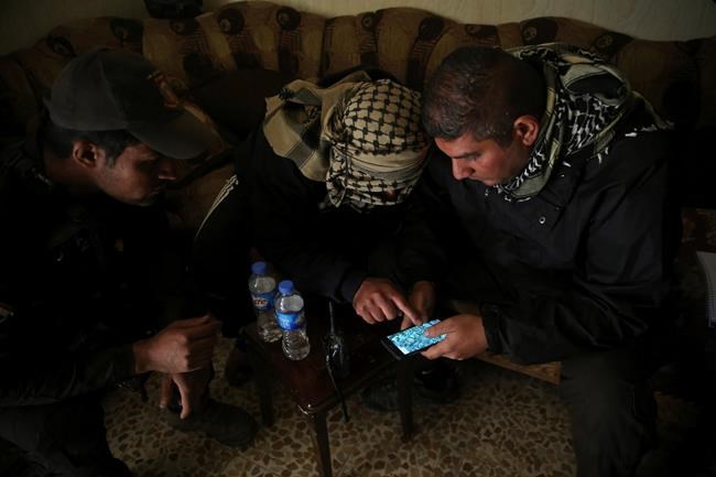 Iraqis risk all to spy on Islamic State militants in Mosul | iNFOnews.ca CP1653180109