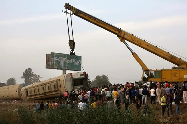 Egypt says 11 killed in train crash north of Cairo | iNFOnews.ca