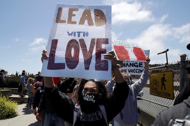 The Latest: Flash bang, pepper spray disperses Seattle crowd | iNFOnews.ca The Latest: Flash bang, pepper spray disperses Seattle crowd | iNFOnews.ca
