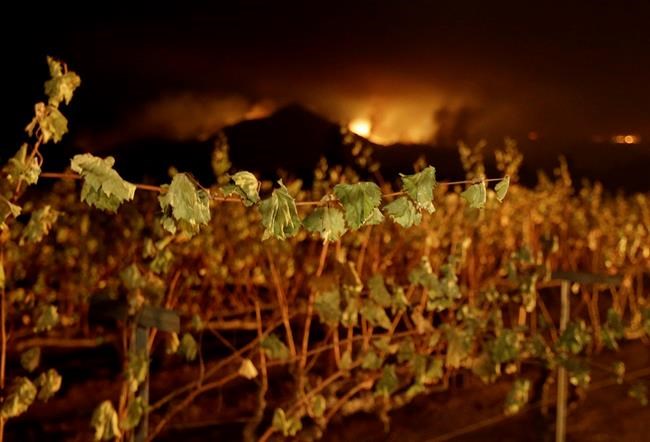 The Latest: Southern California fire 40 per cent contained | iNFOnews.ca