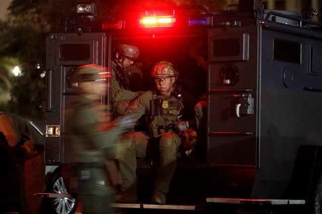 MS-13 gang targeted in pre-dawn sweep across Los Angeles | iNFOnews.ca