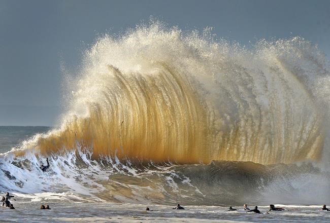 Southern California pounded by intense storm and flooding | iNFOnews.ca Southern California pounded by intense storm and flooding | iNFOnews.ca