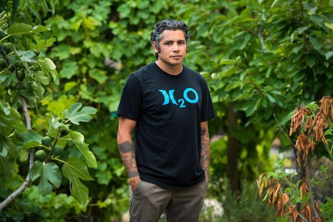 Saving Omar Khadr: 'We plugged all the holes,' chopper medic recounts | iNFOnews.ca