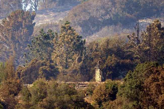 The Latest: Crews make progress on Southern California fire | iNFOnews.ca