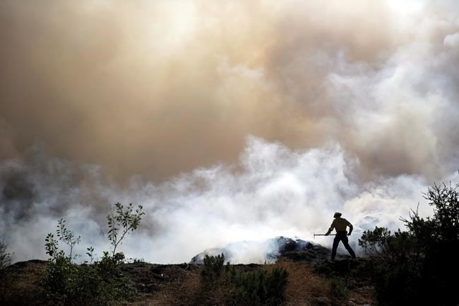 Authorities: 3 deaths tied to Southern California wildfires | iNFOnews.ca