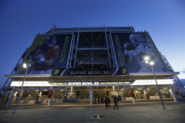 Las Vegas fans scramble as cable fight threatens Super Bowl | iNFOnews.ca CP36253674
