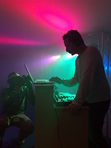 CANNES WATCH: At 'silent disco,' beachfront partiers dance to music delivered by headphones | iNFOnews.ca
