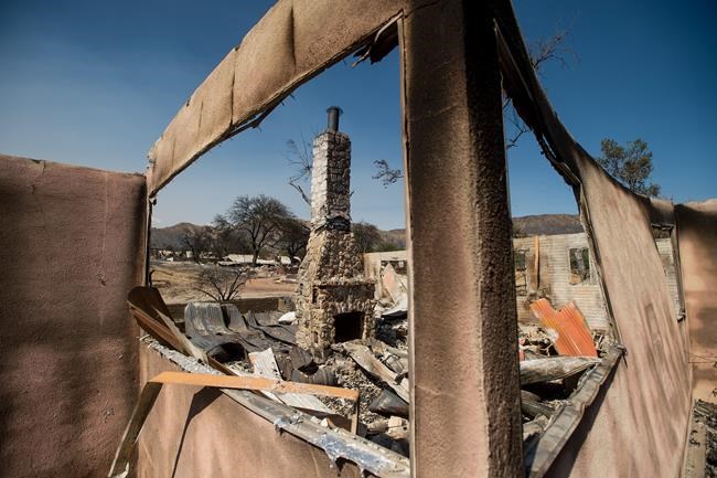 Southern California wildfire evacuees allowed to return home | iNFOnews.ca