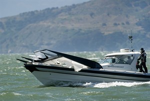 Official: America's Cup yacht nosedived during difficult manoeuvr, broke into many pieces. | iNFOnews.ca CP23285192