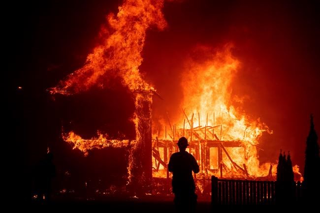 Wildfire devastates California town of Paradise | iNFOnews.ca