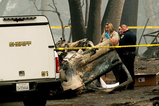The Latest: Firefighter on California blaze struck by car | iNFOnews.ca CP2067277256