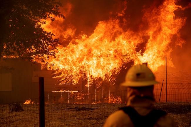 New fire erupts in Northern California; homes threatened | iNFOnews.ca New fire erupts in Northern California; homes threatened | iNFOnews.ca