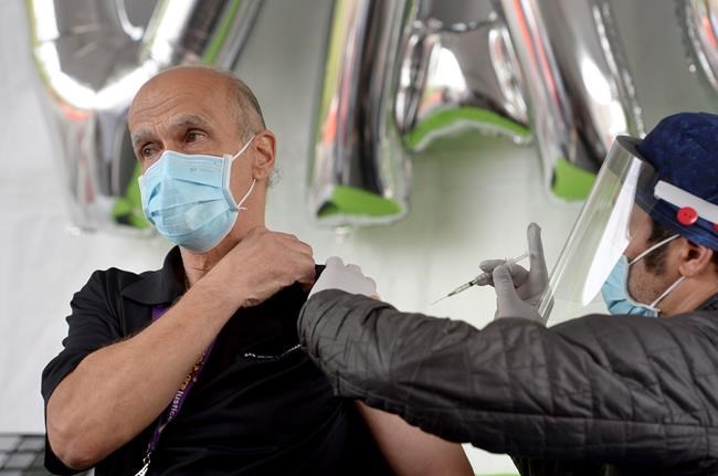 The Latest: Alaska reports 2nd adverse reaction to vaccine | iNFOnews.ca