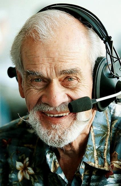 Longtime A's announcer Bill King wins Hall's Frick Award | iNFOnews.ca