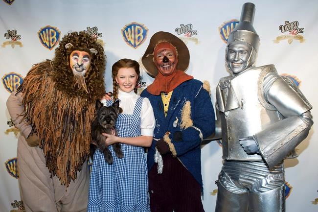 'Wizard of Oz' remake planned with 'Watchmen' director | iNFOnews.ca