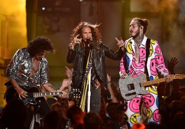 The Latest: Post Malone tweets thanks after jet lands safely | iNFOnews.ca The Latest: Post Malone tweets thanks after jet lands safely | iNFOnews.ca