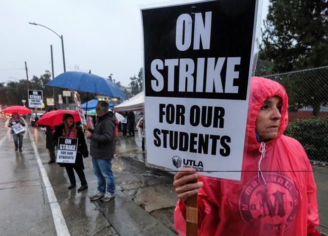 The Latest: Charter school teachers join Los Angeles strike | iNFOnews.ca