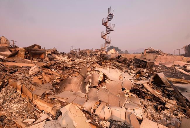 AP News Guide: Fires blaze on 2 ends of California, kill 25 | iNFOnews.ca