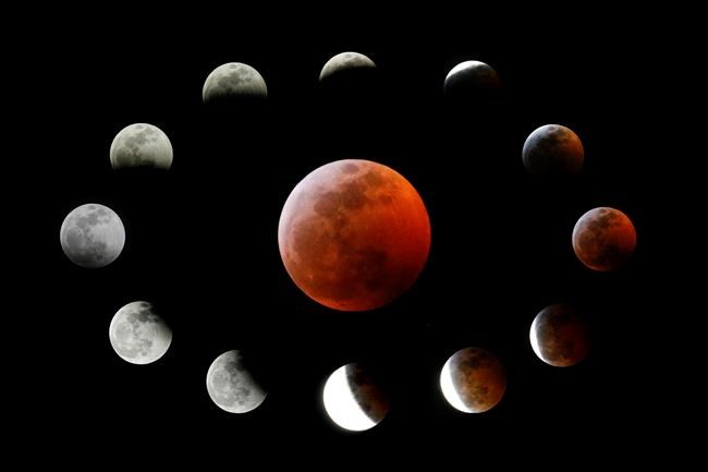 2-for-1: Total lunar eclipse comes with supermoon bonus | iNFOnews.ca 2-for-1: Total lunar eclipse comes with supermoon bonus | iNFOnews.ca