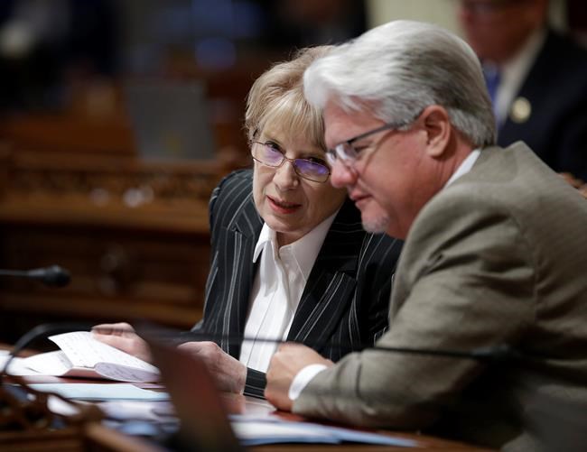 California Senate approves sweeping gun-control measures | iNFOnews.ca