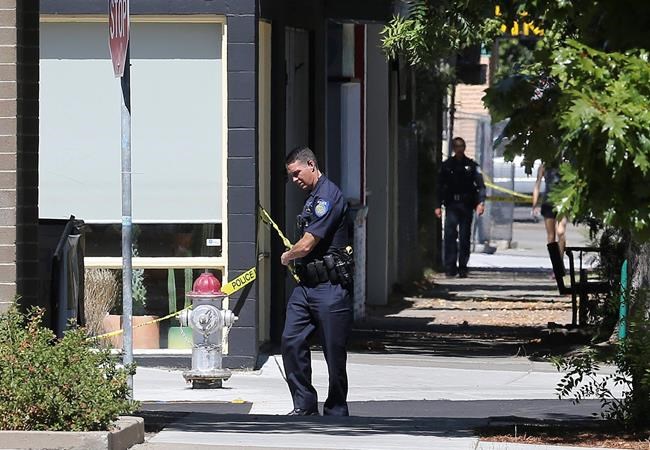 California city's SWAT team shoots, kills man in backyard | iNFOnews.ca