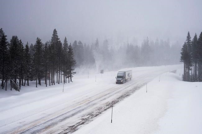 The Latest: 2 hurt as avalanche hits California ski resort | iNFOnews.ca CP768835444