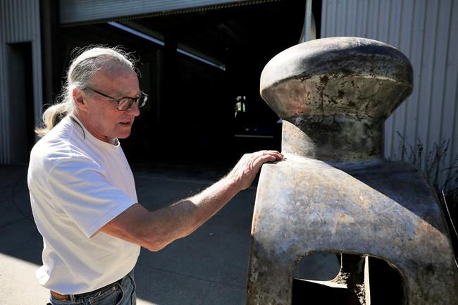 Part of giant hammer artwork stolen in California returned | iNFOnews.ca Part of giant hammer artwork stolen in California returned | iNFOnews.ca