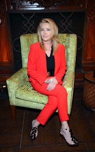 'The Young and the Restless' takes a break from breakups, makeups to celebrate 41 years | iNFOnews.ca