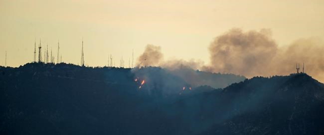 Fire crews protect observatory on Southern California peak | iNFOnews.ca Fire crews protect observatory on Southern California peak | iNFOnews.ca