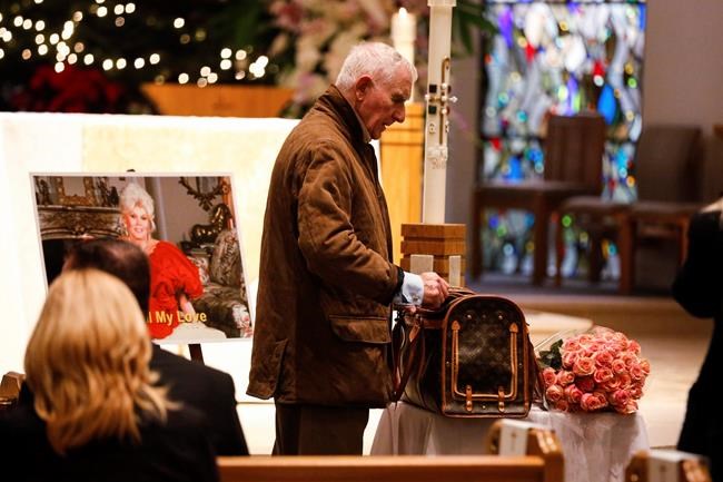 Zsa Zsa Gabor's life, glamour, honoured at funeral mass | iNFOnews.ca