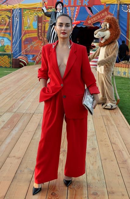Moschino hosts a big top bash for circus-themed resort show | iNFOnews.ca