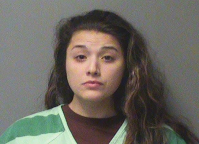 Iowa police find feces-covered toddler, 2 others home alone | iNFOnews.ca