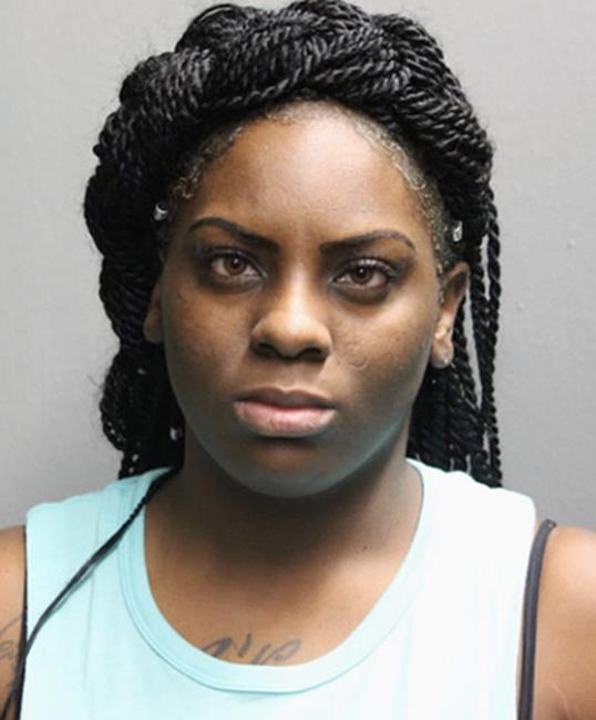 Chicago mom charged after 5-year-old daughter shoots herself | iNFOnews.ca Chicago mom charged after 5-year-old daughter shoots herself | iNFOnews.ca